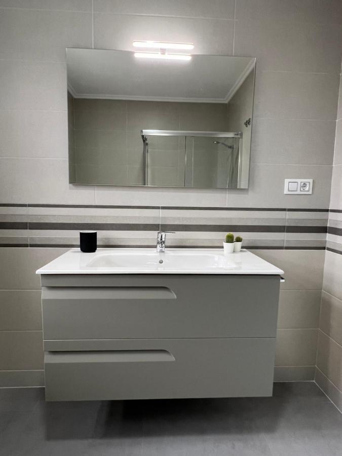 APARTAMENTOS MARIA DE LUCIA- Segundo Piso Arou Exterior foto