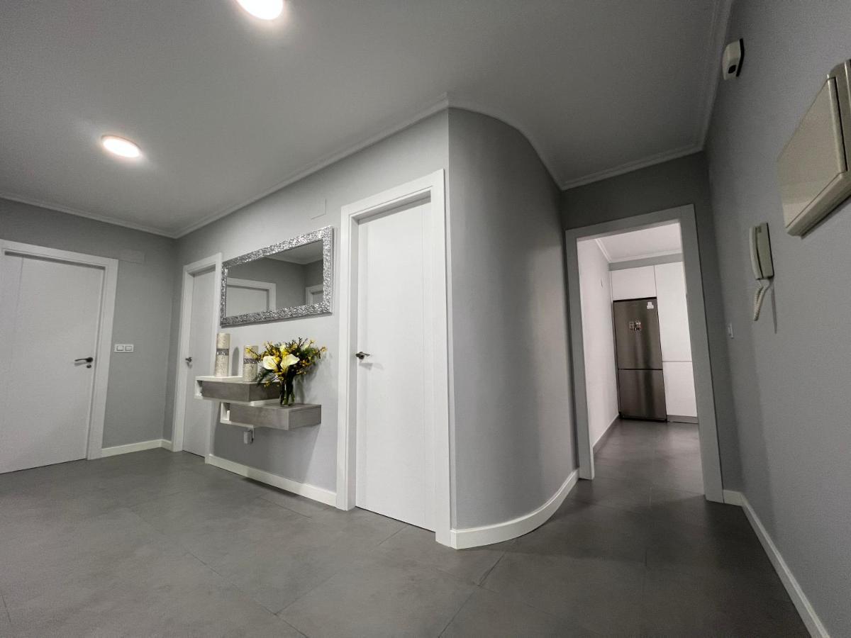 APARTAMENTOS MARIA DE LUCIA- Segundo Piso Arou Exterior foto